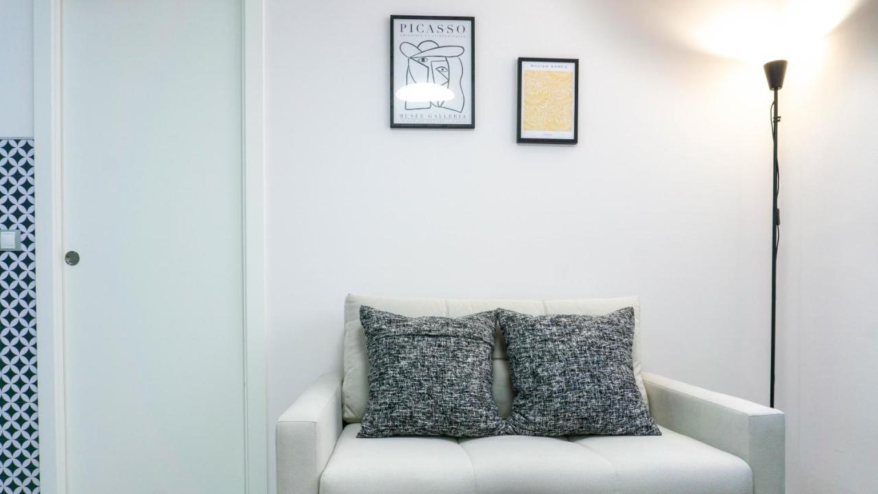 Apartment Dos Aceras Málaga Extérieur photo